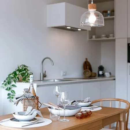 Huswell - Comfortable Near The Sea Apartment